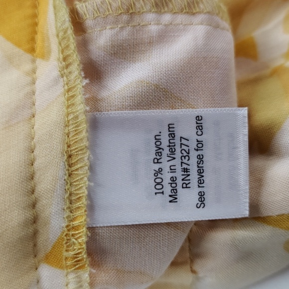 NINE West Mid Rise Shorts Size Small - Picture 10 of 11